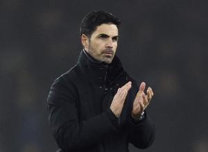 阿森纳本场射正11次，03-04赛季以来欧冠淘汰赛对阵皇马射正最多