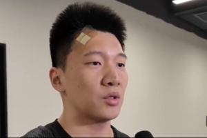 眼角部位缝了10针！雷蒙：场上的磕碰都很正常 关关难过关关过