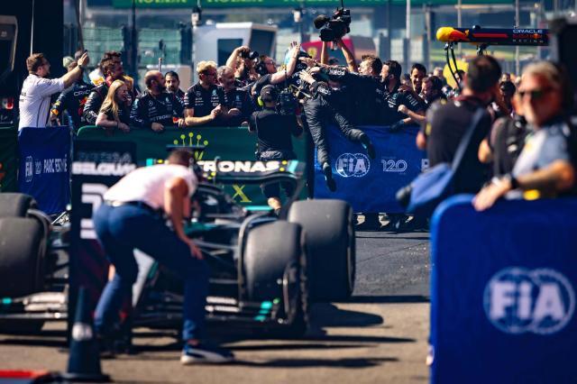 半岛体育官网-梅赛德斯成也一停，败也一停