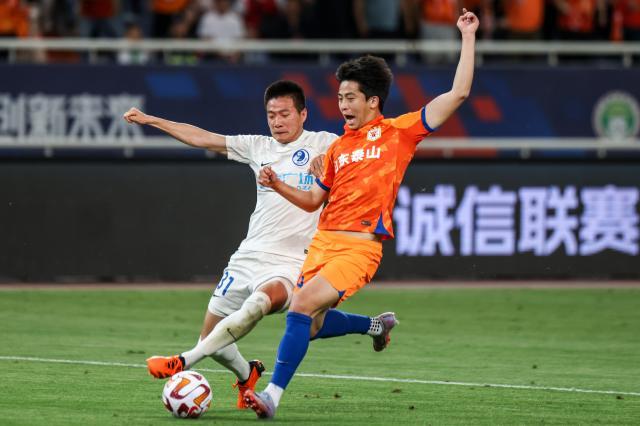 半岛体育-崔康熙练新丁提前布局三线作战 早已安排课外作业