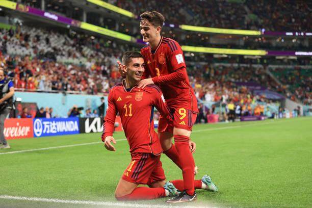 少年心气推翻“那堵墙”，世界杯被00后推着向前走