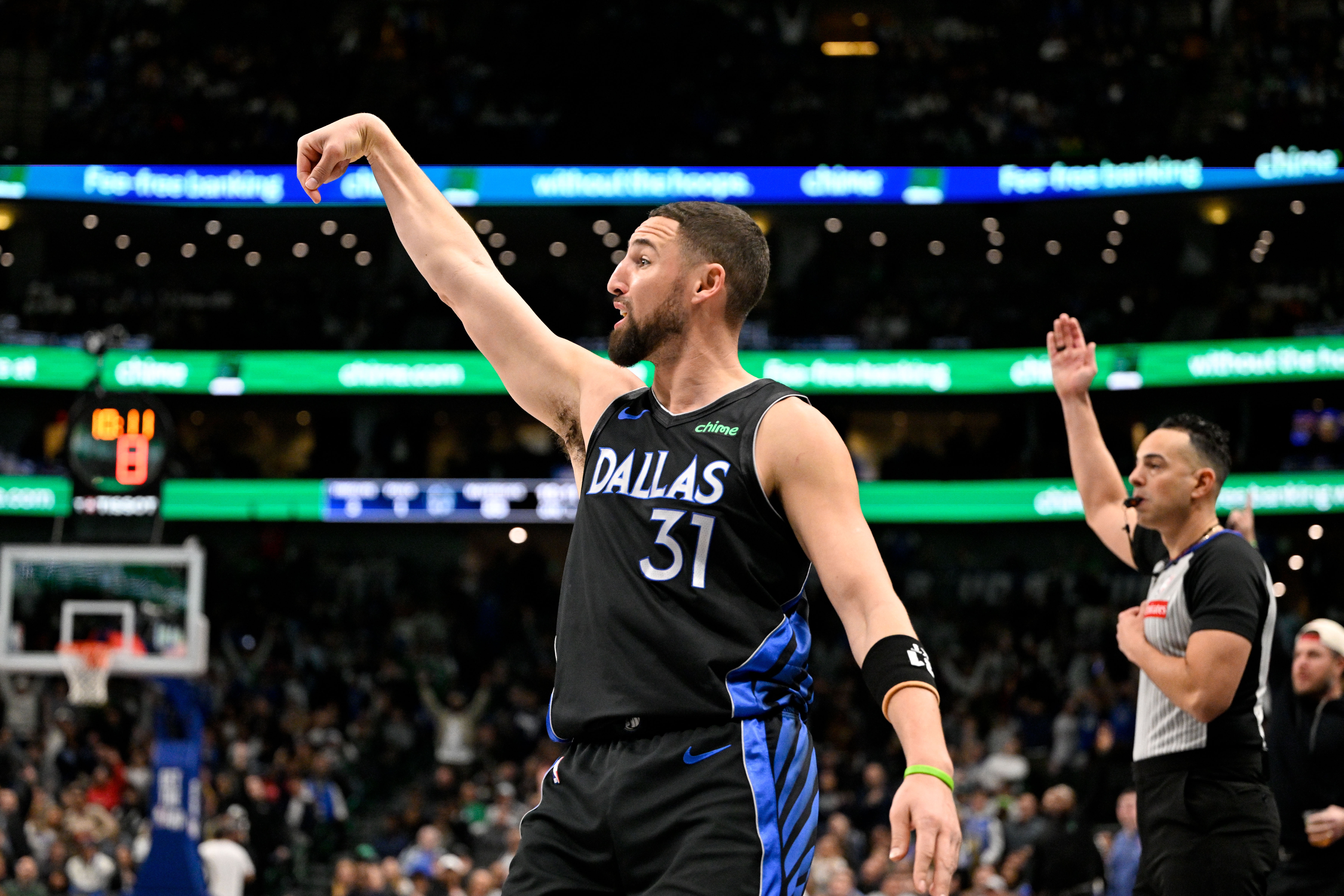 半岛体育官网-克里斯蒂：克莱接受替补角色展示了他的品格 以及他对胜利的渴望