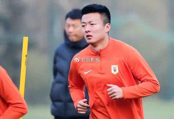 半岛体育-鲁能99青训的“独苗”还在等，这次他能抓住救命稻草吗？|赵剑非|佩德罗-阿尔瓦罗|山东泰山|陈泽仕|彭啸_新浪体育_新浪新闻