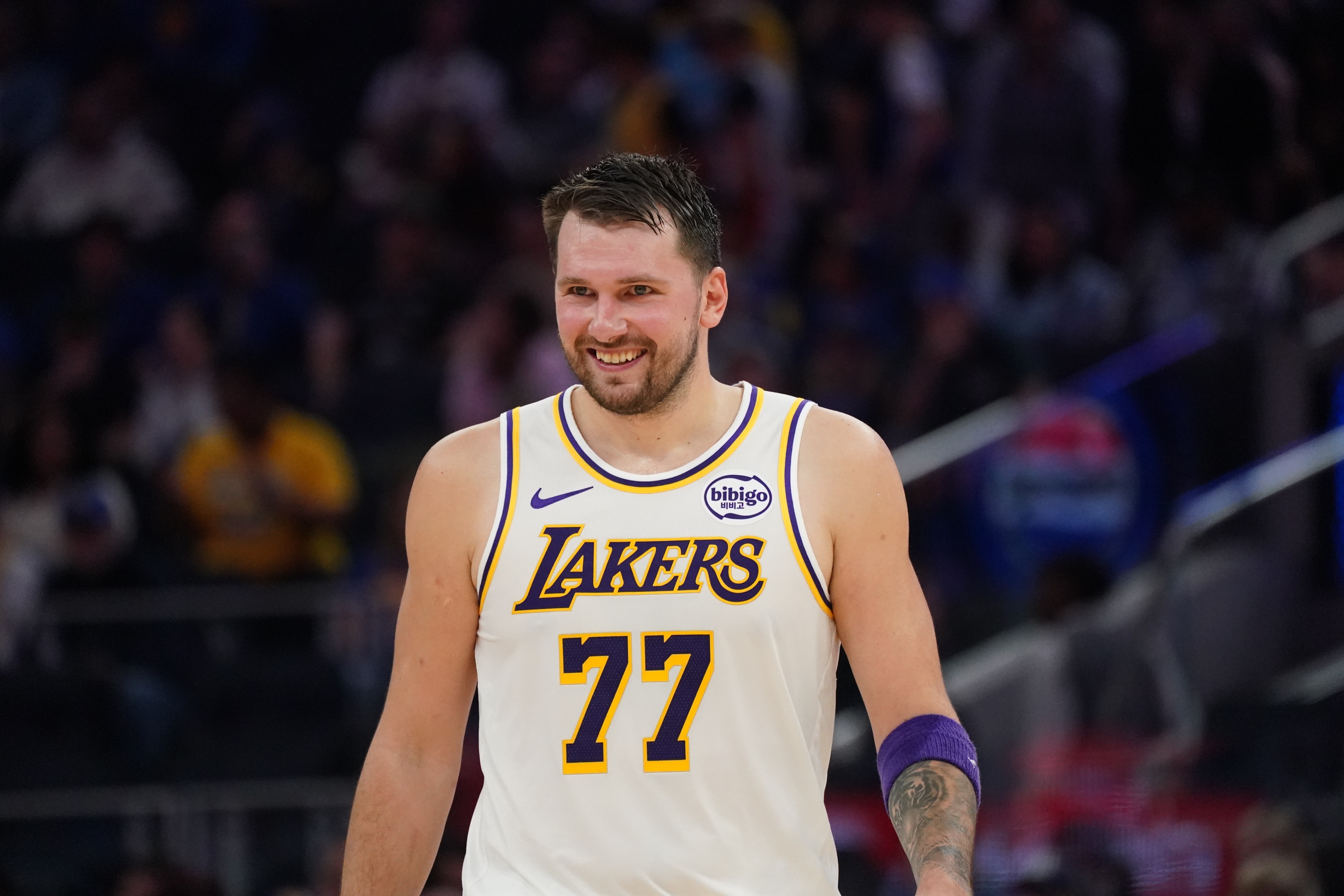 半岛体育官网-末节34-23完成逆转！东契奇：这是因为我们带着目标打球